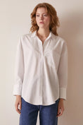 Load image into Gallery viewer, Classic Poplin shirt - White
