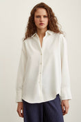 Load image into Gallery viewer, Silky shirt - White
